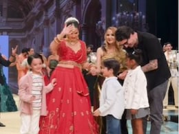 मम्मी की रैम्प वॉक देखने के लिए फैशन शो में पहुंचे नन्हे बच्चे, एक बार नहीं बार-बार देखेंगे इस मशहूर एक्ट्रेस का वीडियो मम्मी की रैम्प वॉक देखने के लिए फैशन शो में पहुंचे नन्हे बच्चे, एक बार नहीं बार-बार देखेंगे इस मशहूर एक्ट्रेस का वीडियो