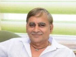 राजस्थान में दिनदहाड़े व्यापार मंडल अध्यक्ष की कुल्हाड़ी मारकर हत्या, बाजार बंद, पुलिस ने 24 घंटे में नकाबपोश को पकड़ा राजस्थान में दिनदहाड़े व्यापार मंडल अध्यक्ष की कुल्हाड़ी मारकर हत्या, बाजार बंद, पुलिस ने 24 घंटे में नकाबपोश को पकड़ा