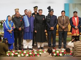 सुरिंदर चौधरी होंगे जम्मू-कश्मीर के डिप्टी सीएम, जानें उमर ने किसे-किसे बनाया मंत्री, देखें पूरी लिस्ट सुरिंदर चौधरी होंगे जम्मू-कश्मीर के डिप्टी सीएम, जानें उमर ने किसे-किसे बनाया मंत्री, देखें पूरी लिस्ट