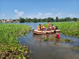 मगरमच्छ ने पहले युवक को बनाया शिकार, फिर जबड़े में दबाकर लगभग 1 KM दूर ले गया शव