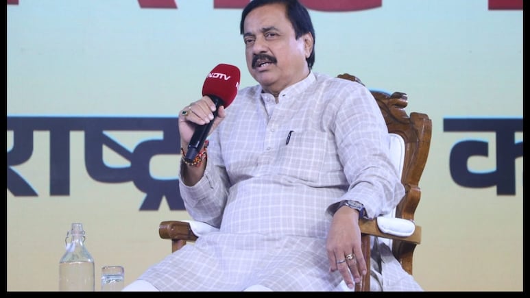 Ajit Pawar :अजित पवारांना कुणाच्या धमक्या होत्या? शशिकांत शिंदेंच्या खळबळजनक गौप्यस्फोटावर तटकरेंचं उत्तर