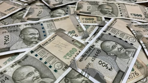 आधार कार्ड पर 90000 रुपये का लोन, नहीं चाहिए कोई गारंटी... बस भर दीजिए फॉर्म