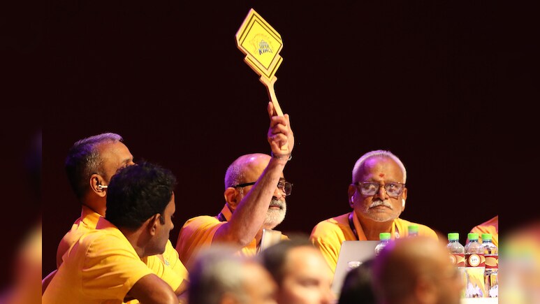 IPL Auction: बीसीसीआई ने किया आईपीएल मेगा ऑक्शन की तारीख और वेन्यू का ऐलान, इतने खिलाड़ी लेंगे नीलामी में हिस्सा