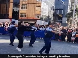 Watch: New Zealand Cops In Uniform Dance To Bhangra Beats, Internet Impressed Watch: New Zealand Cops In Uniform Dance To Bhangra Beats, Internet Impressed