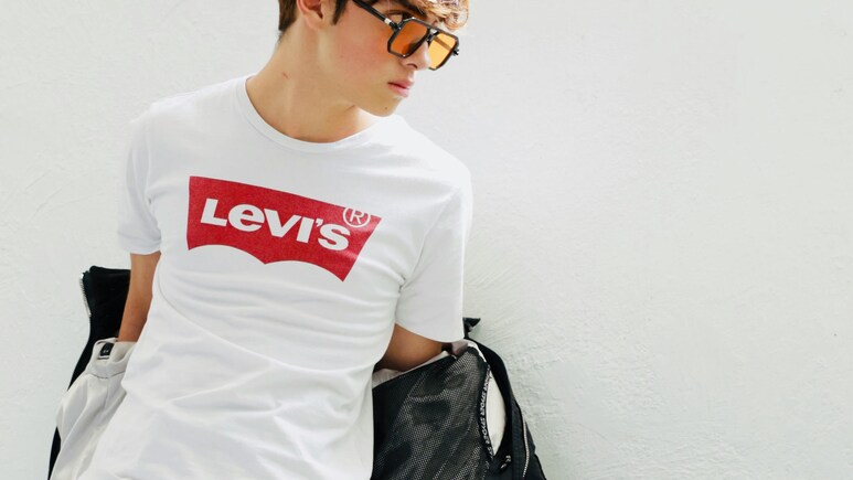 Levi's Sale: Myntra पर मेंस वियर पर मच गया धमाल, बंपर मिल रहा डिस्काउंट Levi's Sale: Myntra पर मेंस वियर पर मच गया धमाल, बंपर मिल रहा डिस्काउंट