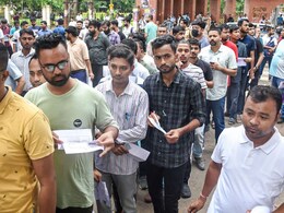 Sarkari Naukari: DU में नौकरी पाने का सुनहरा मौका,इन पदों पर निकली बंपर भर्ती, जानें कैसे करें आवेदन Sarkari Naukari: DU में नौकरी पाने का सुनहरा मौका,इन पदों पर निकली बंपर भर्ती, जानें कैसे करें आवेदन