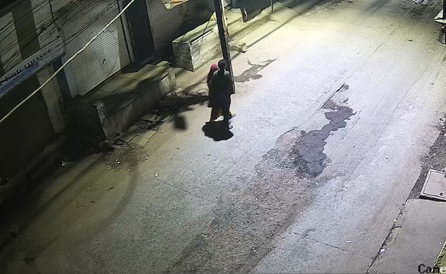 In Madhya Pradesh Shocker, Man Tied To Tree, Wife Gang-Raped At Picnic Spot In Madhya Pradesh Shocker, Man Tied To Tree, Wife Gang-Raped At Picnic Spot