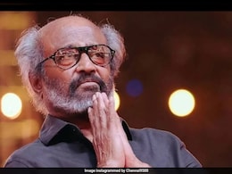 VIDEO: अस्पताल से डिस्चार्ज हुए सुपरस्टार रजनीकांत, हाथ जोड़कर कुछ यूं किया फैंस का शुक्रिया VIDEO: अस्पताल से डिस्चार्ज हुए सुपरस्टार रजनीकांत, हाथ जोड़कर कुछ यूं किया फैंस का शुक्रिया
