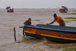 One Dead In West Bengal; Waterlogging Brings Kolkata To A Halt One Dead In West Bengal; Waterlogging Brings Kolkata To A Halt