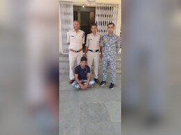 Shivpuri: घर की छत पर नाबालिग के साथ कर रहा था अश्लील हरकत! तंग आकर 16 साल की लड़की ने की आत्महत्या