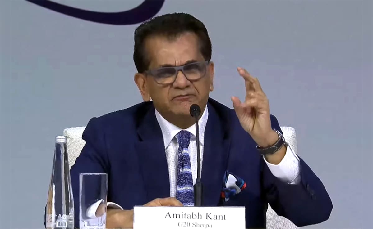 Ню Делхи Индия трябва да поддържа добра връзка с всички