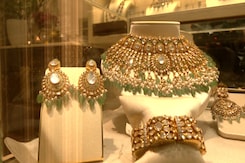 Despite Quick Commerce Trend, Heavy Sales On Dhanteras: Jewellers Despite Quick Commerce Trend, Heavy Sales On Dhanteras: Jewellers