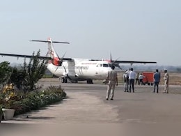 कोलकाता से बिलासपुर जाने वाली फ्लाइट में बम होने की सूचना से मची अफरा तफरी, सच्चाई आई सामने कोलकाता से बिलासपुर जाने वाली फ्लाइट में बम होने की सूचना से मची अफरा तफरी, सच्चाई आई सामने