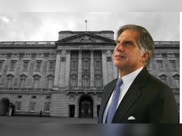 इंग्लंडच्या राणीने मेजवाणीला बोलवले, पण 'त्या'एका कारणासाठी रतन टाटांनी जाणे टाळले इंग्लंडच्या राणीने मेजवाणीला बोलवले, पण 'त्या'एका कारणासाठी रतन टाटांनी जाणे टाळले