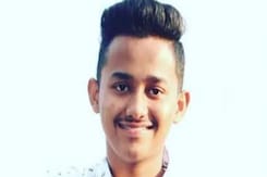 Man, 21, Dies After Speeding Mercedes Hits Bike Near Mumbai, Driver On Run Man, 21, Dies After Speeding Mercedes Hits Bike Near Mumbai, Driver On Run