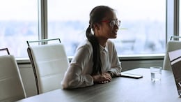 "Smiling Excessively": Reddit Post Lists Reasons Why People Don't Get Hired, Internet Reacts