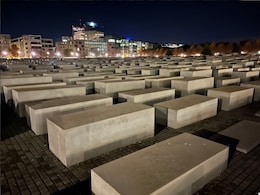 जहां हुआ था 60 लाख यहूदियों का कत्लेआम वहां जर्मनी ने क्यों बनवाया स्मारक, जानें क्या थी इसकी वजह जहां हुआ था 60 लाख यहूदियों का कत्लेआम वहां जर्मनी ने क्यों बनवाया स्मारक, जानें क्या थी इसकी वजह