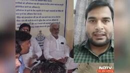 Sagar में विधायक के धरने के बाद&nbsp;डॉ. दीपक दुबे ने कहा-&nbsp;रिश्वत मांगने का आरोप&nbsp;झूठा, दबाव बना रहे थे