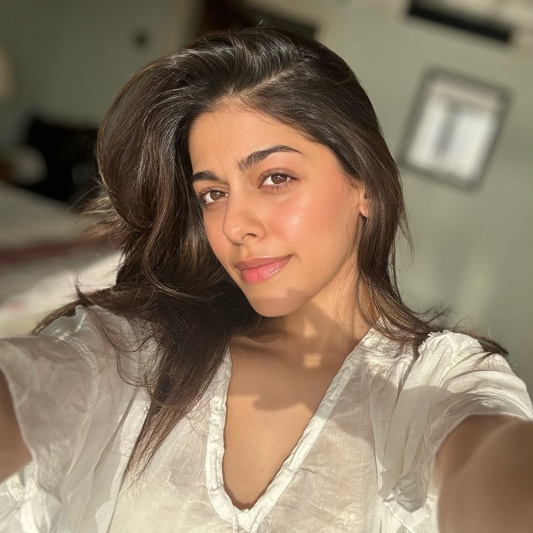 Alaya F And Pooja Bedi Serve Up Protein-Packed Blueberry Pancakes