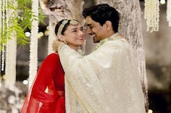 दूसरी बार Siddharth की दुल्हन बनीं Aditi, वायरल हुईं दुल्हा-दुल्हन की खूबसूरत तस्वीरें दूसरी बार Siddharth की दुल्हन बनीं Aditi, वायरल हुईं दुल्हा-दुल्हन की खूबसूरत तस्वीरें