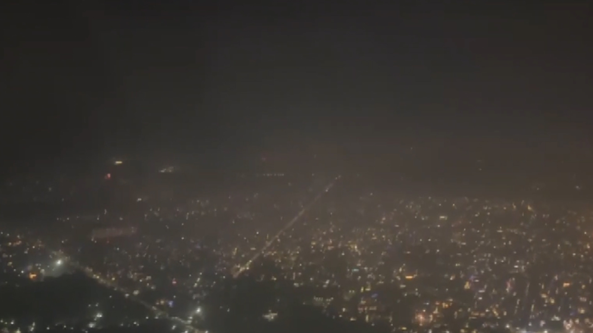 Diwali 2024: आसमान से देखें रंगीन रोशनी में जगमगाती दिल्ली का नजारा