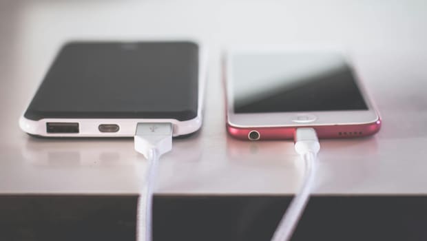 How To Charge Your Phone Safely: Tips For Keeping Your Battery Healthy