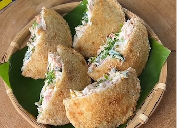 Bread Pockets: A Crispy, Crunchy Delight For Any Time You Are Hungry Bread Pockets: A Crispy, Crunchy Delight For Any Time You Are Hungry