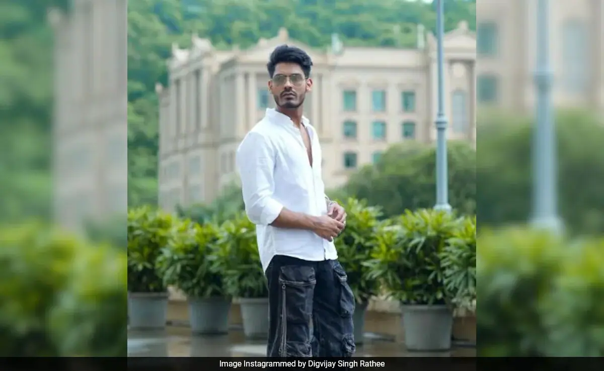 <i>Bigg Boss 18</i>: It's Time God Digvijay Rathee vs Vivian Dsena And Avinash Mishra