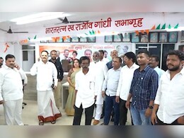 नवी मुंबईत काँग्रेस जिल्हाध्यक्षांचा भाजपमध्ये प्रवेश; निराश न होता काँग्रेस कार्यकर्त्यांचा जल्लोष 