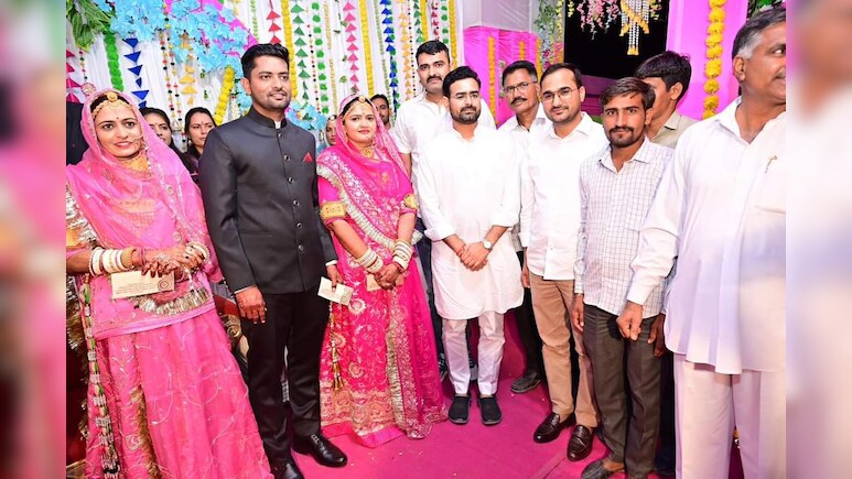 महज 1 रुपए में हुआ 'गठबंधन', राजस्थान में बीजेपी और कांग्रेस के दिग्गजों के बीच कम हुई दूरी