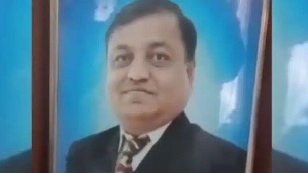 किसी फिल्मी सीन से कम नहीं है इस शोकसभा की कहानी, मरे हुए शख्स को जिंदा देख लोगों की निकल गईं चीखें
