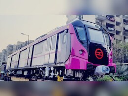 दिल्ली मेट्रो के फेज-4 ऑपरेशन के लिए पहुंचा ट्रेन का पहला सेट दिल्ली मेट्रो के फेज-4 ऑपरेशन के लिए पहुंचा ट्रेन का पहला सेट