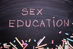 Sexual Education: अपने यौन जीवन को बेहतर बनाने के लिए क्या करें? गायनेकोलॉजिस्ट से जानें... Sexual Education: अपने यौन जीवन को बेहतर बनाने के लिए क्या करें? गायनेकोलॉजिस्ट से जानें...