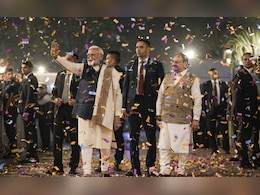 कांग्रेस का अर्बन नक्सलवाद भारत के सामने चुनौती, इसका रिमोट देश के बाहर : PM मोदी कांग्रेस का अर्बन नक्सलवाद भारत के सामने चुनौती, इसका रिमोट देश के बाहर : PM मोदी
