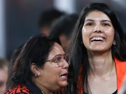 कौन है काव्या मारन ? IPL टीम सनराइजर्स हैदराबाद से क्या है कनेक्शन, एक तस्वीर से बन गई थी पूरे देश की फेवरेट कौन है काव्या मारन ? IPL टीम सनराइजर्स हैदराबाद से क्या है कनेक्शन, एक तस्वीर से बन गई थी पूरे देश की फेवरेट