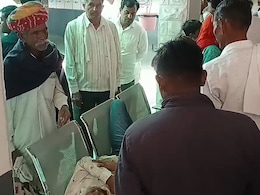 पुष्कर मेले में जा रही श्रद्धालुओं से भरी पिकअप पलटी, 1 महिला की मौत18 घायल, 7 की हालत गंभीर पुष्कर मेले में जा रही श्रद्धालुओं से भरी पिकअप पलटी, 1 महिला की मौत18 घायल, 7 की हालत गंभीर