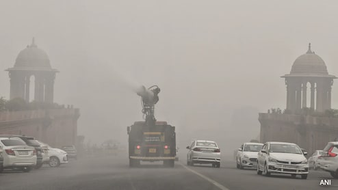 Weather Body Issues Yellow Alert As Dense Smog Envelops Delhi