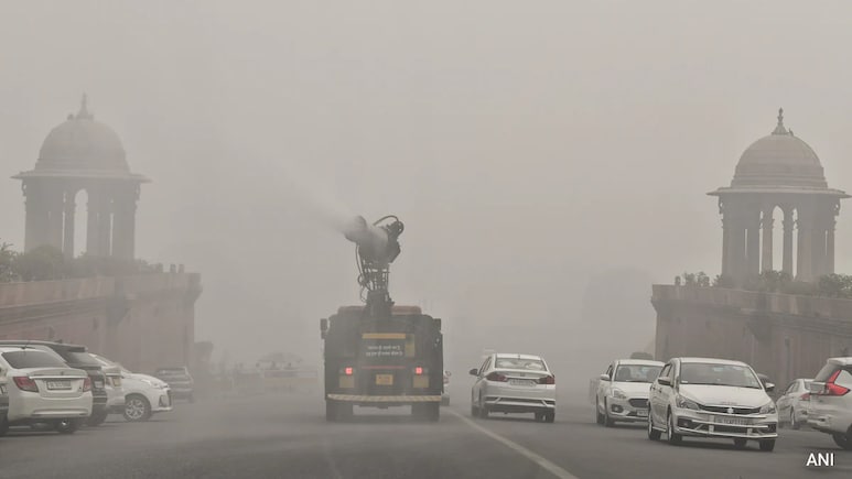 Weather Body Issues Yellow Alert As Dense Smog Envelops Delhi
