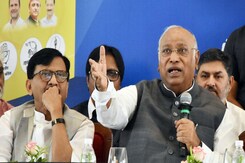 Maharashtra Congress Suspends 16 Rebel Candidates For 6 Years Maharashtra Congress Suspends 16 Rebel Candidates For 6 Years