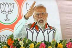 PM's "Infiltrator" Jab At Hemant Soren's Party And Congress In Jharkhand Rally PM's "Infiltrator" Jab At Hemant Soren's Party And Congress In Jharkhand Rally