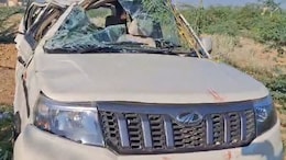 Jaisalmer: तनोट माता के दर्शन के लिए जा रही बोलेरो कार पलटी, सड़क हादसे में 2 की मौत
