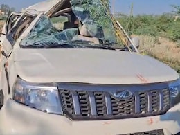 Jaisalmer: तनोट माता के दर्शन के लिए जा रही बोलेरो कार पलटी, सड़क हादसे में 2 की मौत