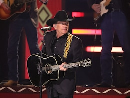 George Strait Receives Lifetime Achievement Award, His Net Worth Skyrockets George Strait Receives Lifetime Achievement Award, His Net Worth Skyrockets