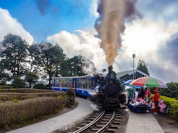 Steam Engines That Run Darjeeling's Iconic Toy Train Turn 125 Steam Engines That Run Darjeeling's Iconic Toy Train Turn 125