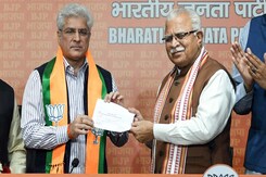 "Didn't Leave Due To Any Pressure": Kailash Gahlot On Switch From AAP To BJP "Didn't Leave Due To Any Pressure": Kailash Gahlot On Switch From AAP To BJP