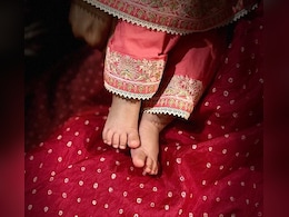 Ranveer Singh And Deepika Padukone Share Their Daughter's First Picture On Diwali, Reveal Her Name And Explain Its Spiritual Significance