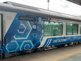 Snake Found In Jabalpur-Bound Jan Shatabdi Express, Railways Starts Probe Snake Found In Jabalpur-Bound Jan Shatabdi Express, Railways Starts Probe