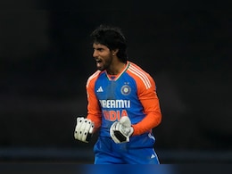 IND vs SA T20I Series: "पहली ही गेंद पर आउट..." तिलक वर्मा ने तूफानी पारी खेलने के बाद सुनाया मजेदार किस्सा IND vs SA T20I Series: "पहली ही गेंद पर आउट..." तिलक वर्मा ने तूफानी पारी खेलने के बाद सुनाया मजेदार किस्सा