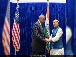 Rajnath Singh Meets US Secretary Of Defence On Sidelines Of 11th ASEAN Meet Rajnath Singh Meets US Secretary Of Defence On Sidelines Of 11th ASEAN Meet