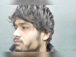 दिल्ली का गैंगस्टर मोगली गिरफ्तार, पुलिस ने रातभर कई अपराधियों के ठिकानों पर की थी छापेमारी दिल्ली का गैंगस्टर मोगली गिरफ्तार, पुलिस ने रातभर कई अपराधियों के ठिकानों पर की थी छापेमारी